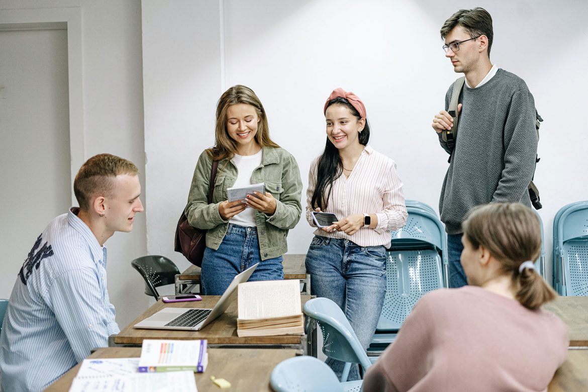 Élèves en stage de révisions BAC