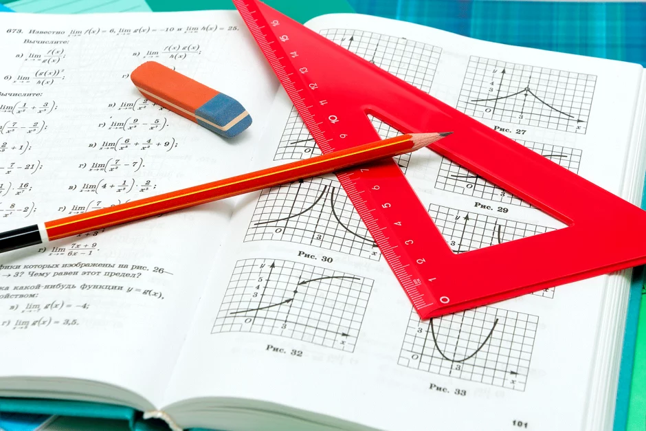 Les mathématiques vont redevenir « obligatoires » au lycée dès la première générale